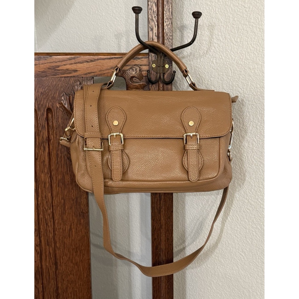 Jane Ellen Messenger/Crossbody Bag Buckskin Brown Vegan Leather Tristan Model